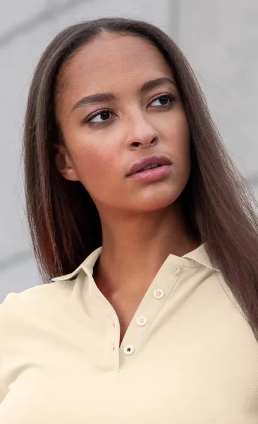 Klassisches Poloshirt für Damen - 4-Knopf-Verschluss