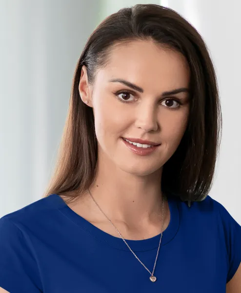 Langlebiges Damen T-Shirt - Tiefer Rundhalsausschnitt