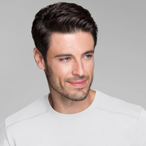 Herren T-Shirt verziert - Klassischer Rundhalsausschnitt