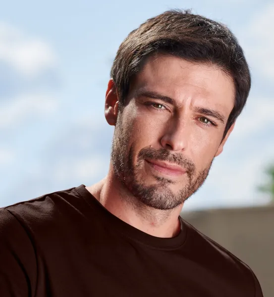 Das einfache T-Shirt der Männer - Klassischer Rundhalsausschnitt