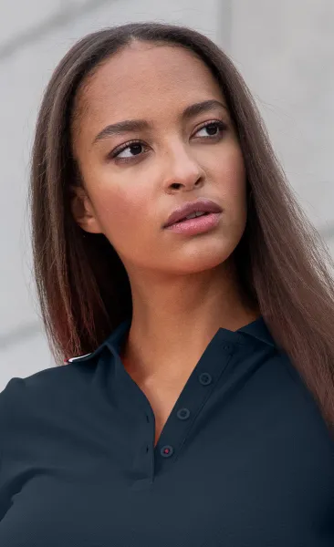 Klassisches Poloshirt für Damen - 4-Knopf-Verschluss