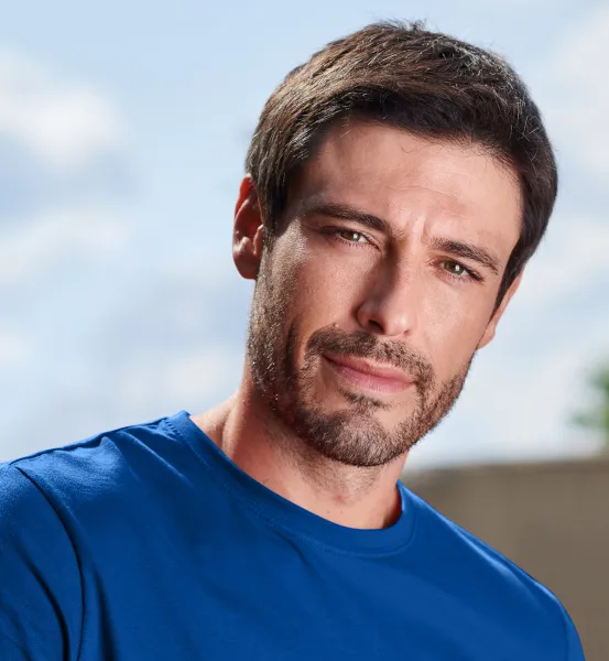 Das einfache T-Shirt der Männer - Klassischer Rundhalsausschnitt