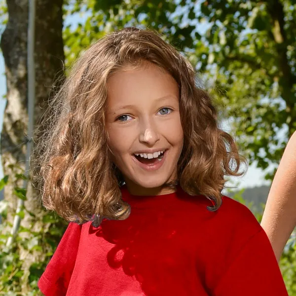 Das einfache T-Shirt der Kinder - Klassischer Rundhalsausschnitt