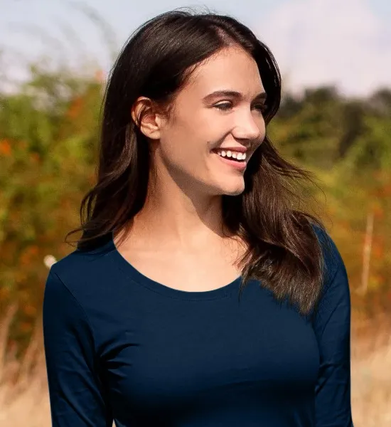 Damen T-Shirt mit langen Ärmeln - Tiefer Rundhalsausschnitt
