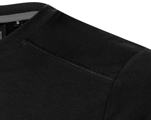 Herren T-Shirt verziert - Dekorative Steppnähte vorne oben