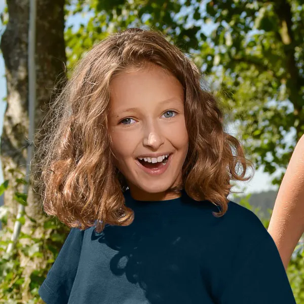 Das einfache T-Shirt der Kinder - Klassischer Rundhalsausschnitt